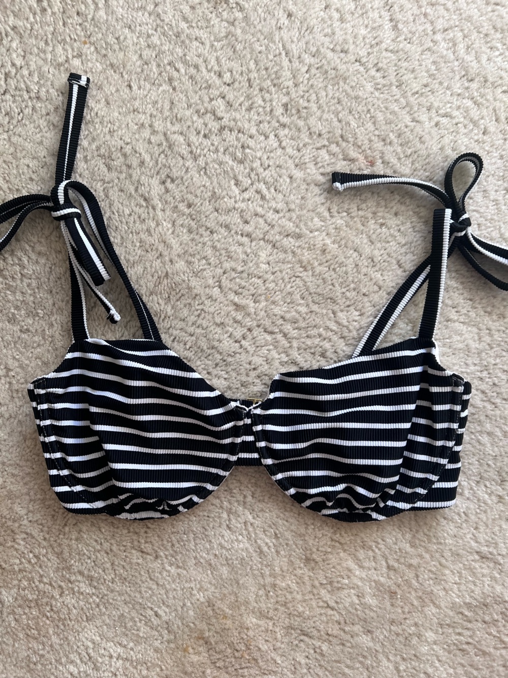 Abercrombie & Fitch Curve Love Black & White Stripe Tie Bikini Top Med NWOT